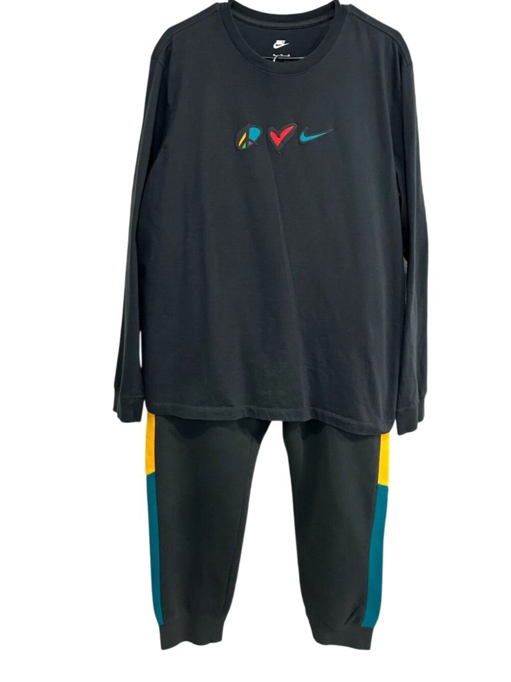 Nike XL Mens Peace Love Swoosh Graphic Shirt Jogger Set Retro Athleisure